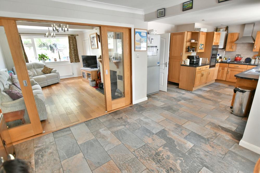 Cutlers Place, Colehill, BH21 2HN photo 4