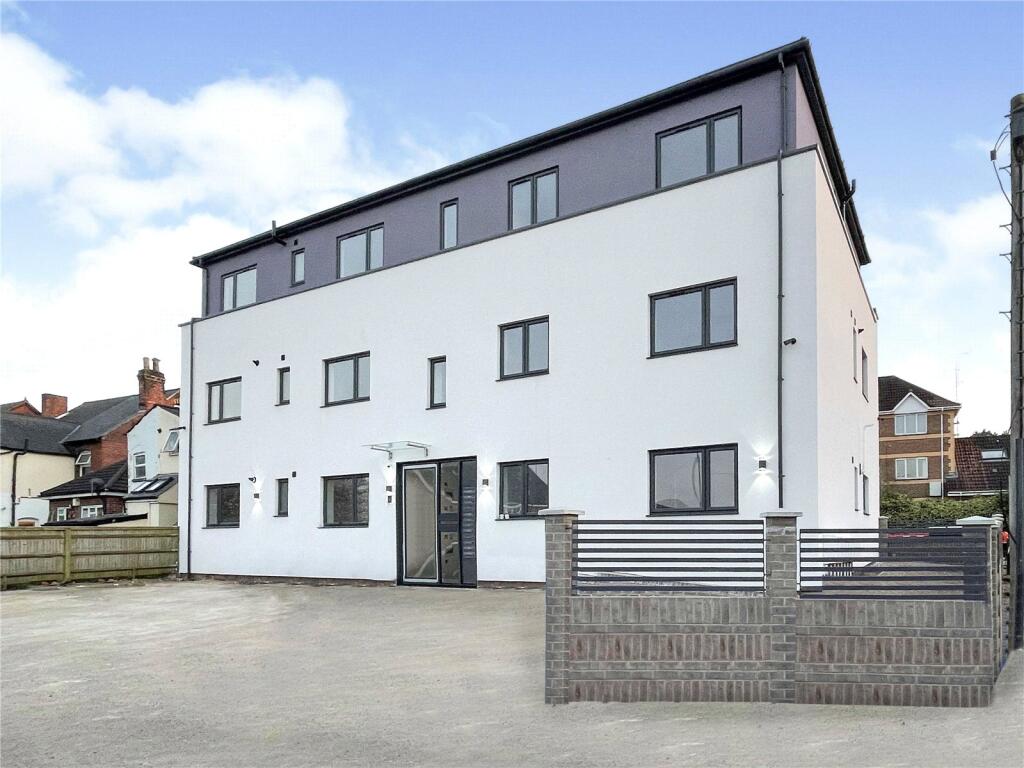 Main image of property: Oxford Road, Reading, RG30