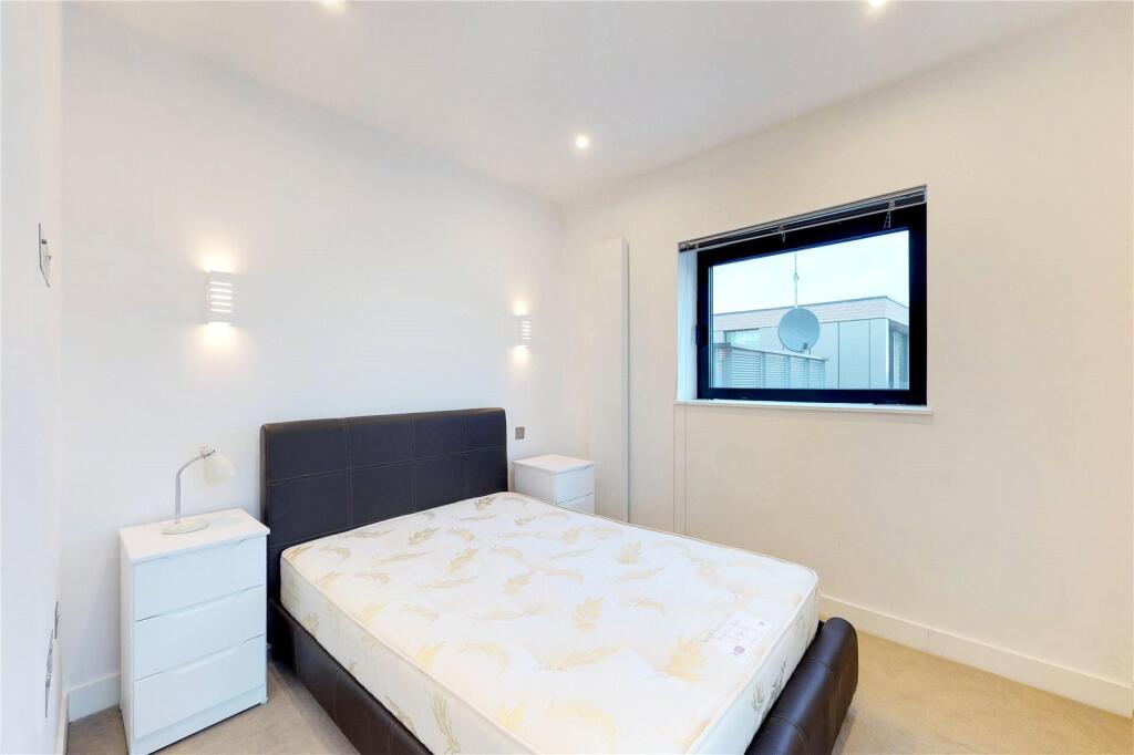 Apartment in London - View 5