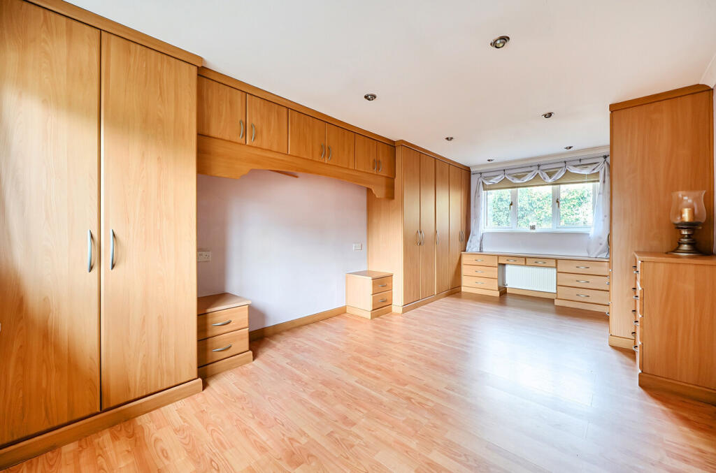 House in Reading - More