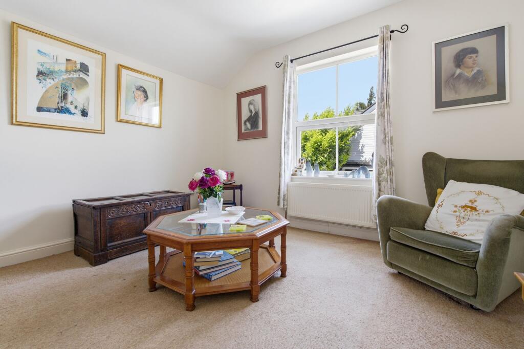 Apartment in Sunninghill - View 2