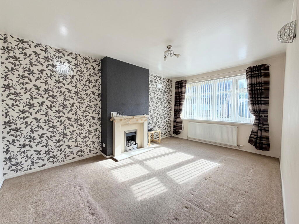House in Tameside, Greater Manchester - View 5