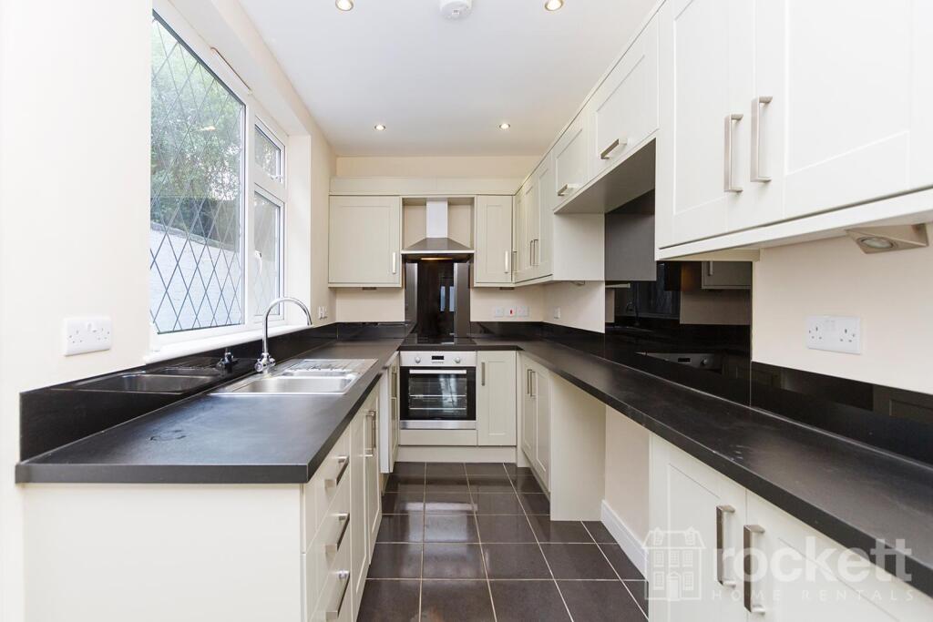 House in Stoke-on-Trent - View 2