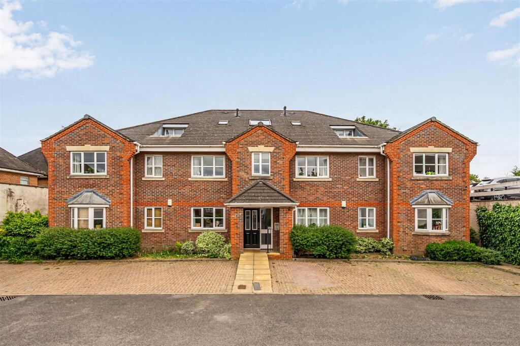 Main image of property: Amelia Close, London