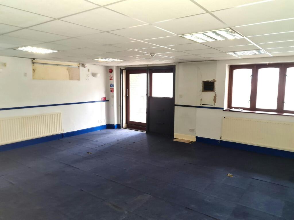Int 1.jpg