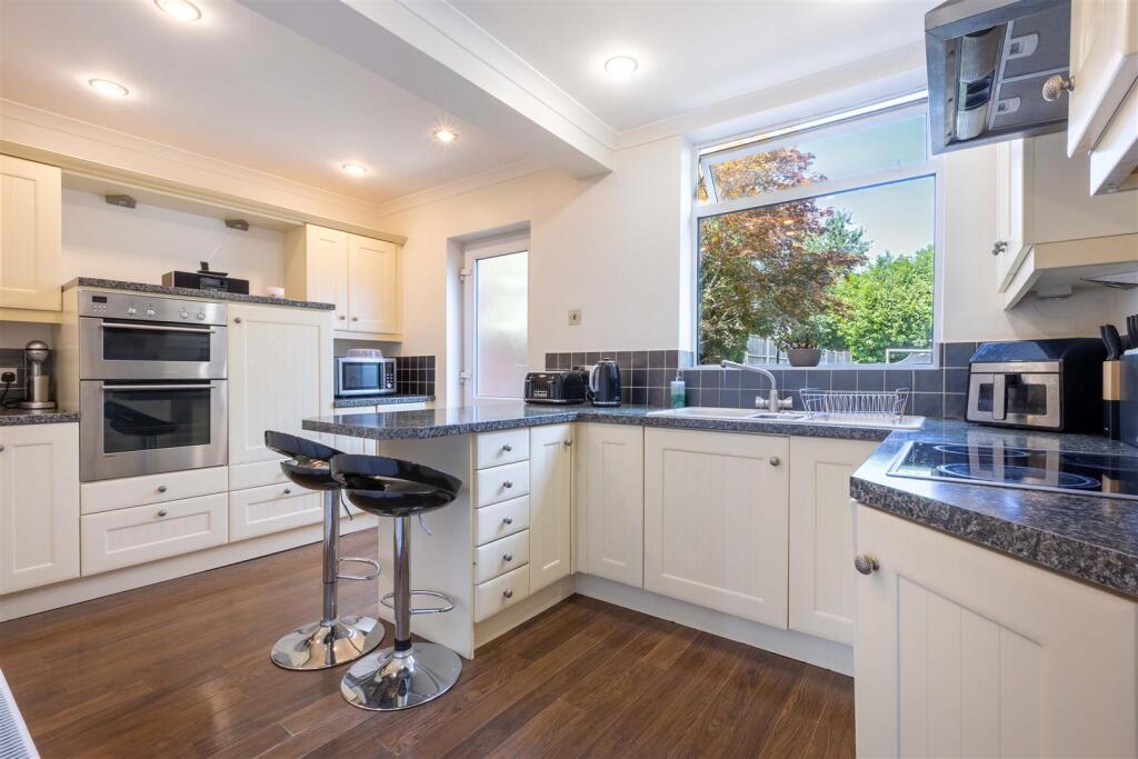 House in Birmingham, Lyndon Green - View 3