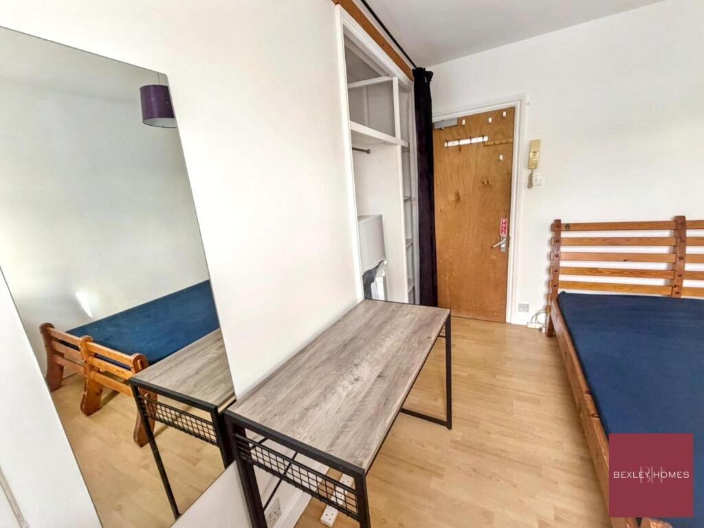 House in Dartford - View 4