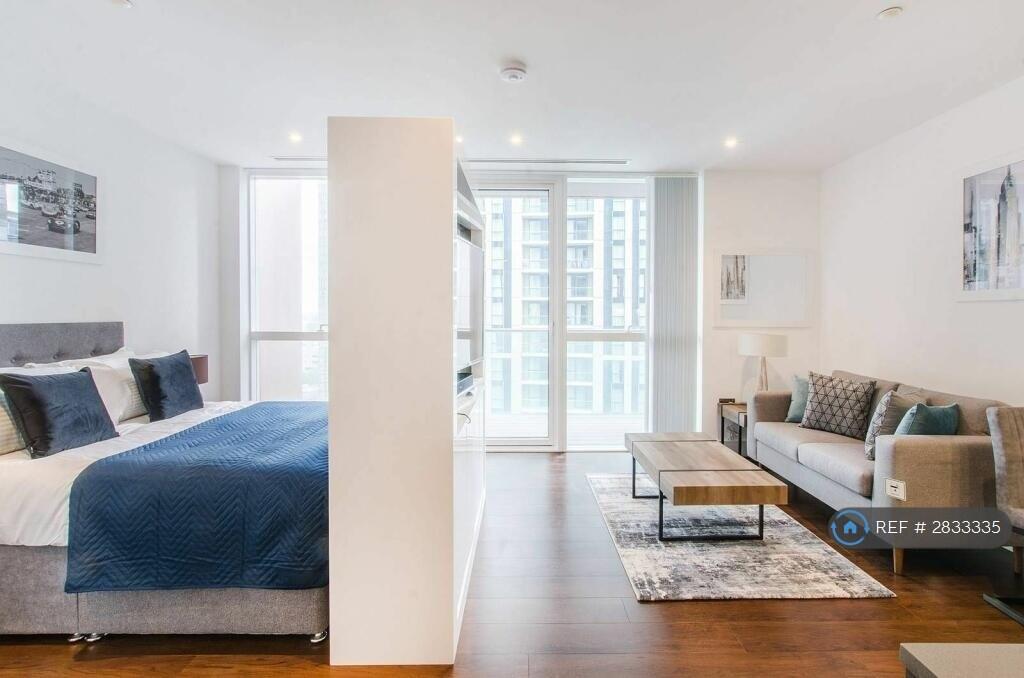 Studio flat for rent