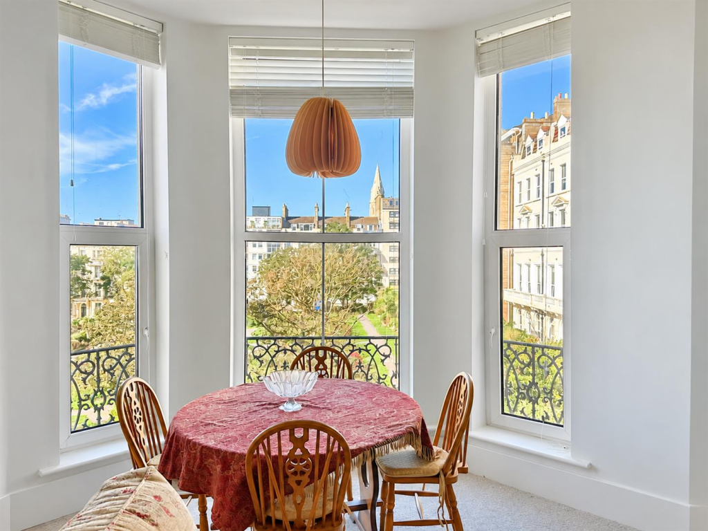 Apartment in Tonbridge - View 5