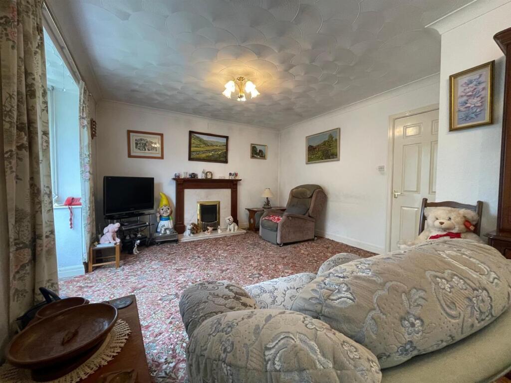 88 Turker Lane, Northallerton photo 2