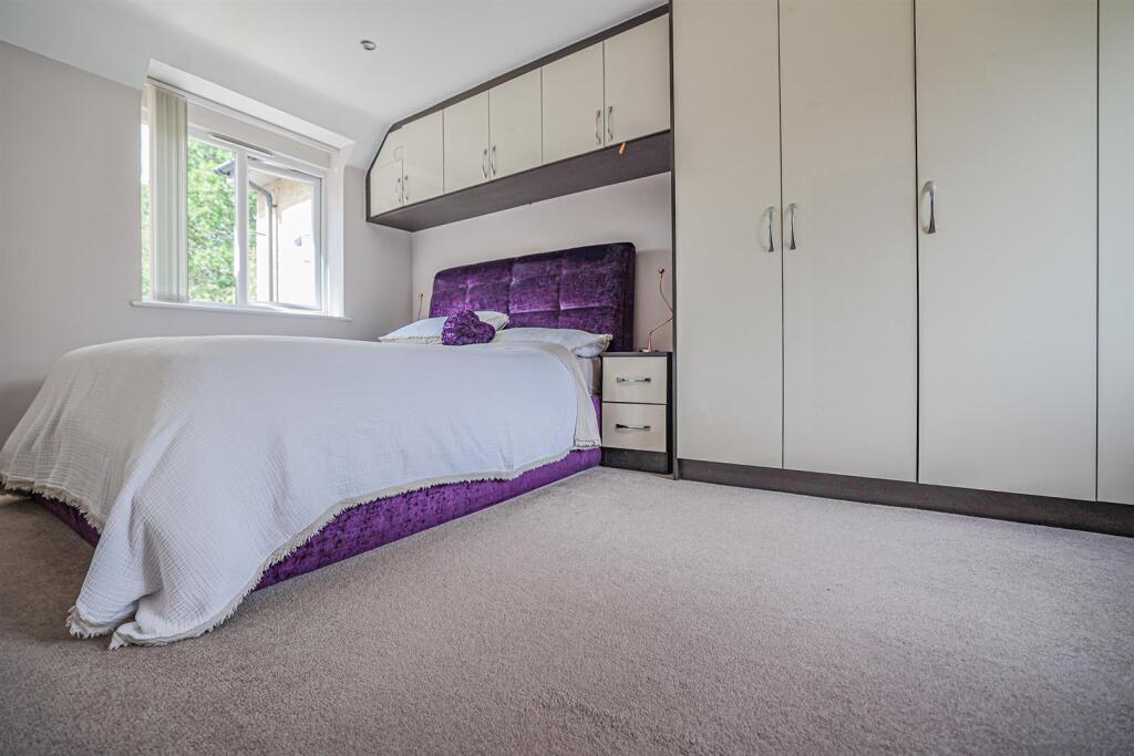 House in Dacorum, Hertfordshire - View 5