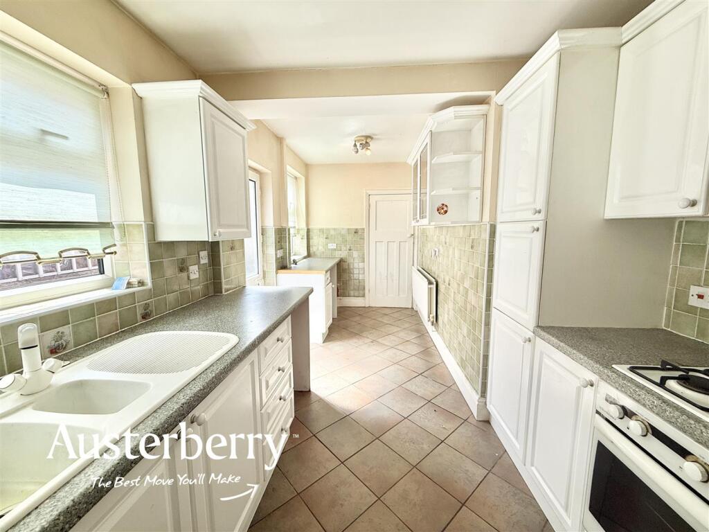 House in Stoke-on-Trent - View 2