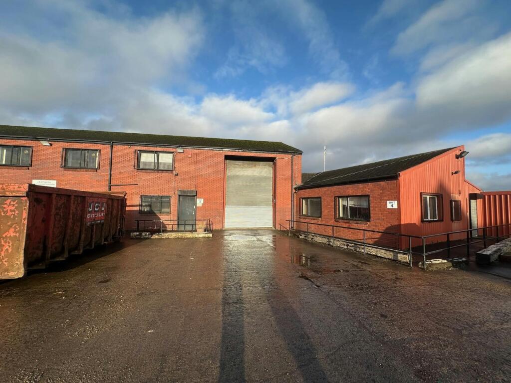 30 Nisbet St - 007.jpg