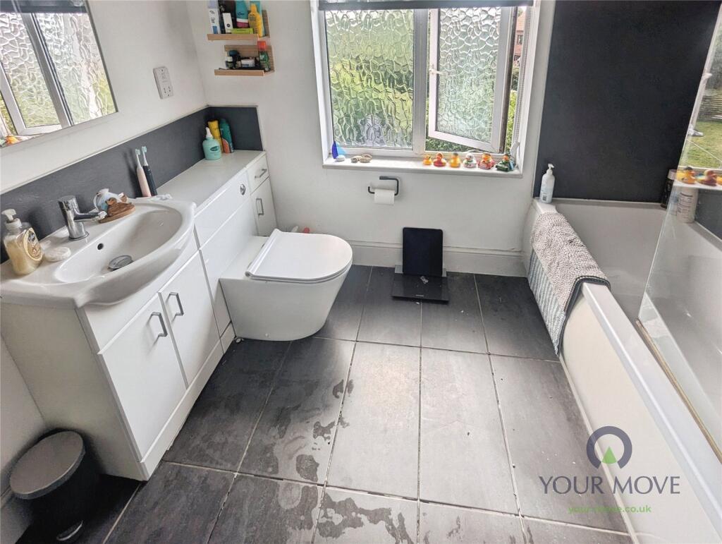 House in Ashfield, Selston - View 5