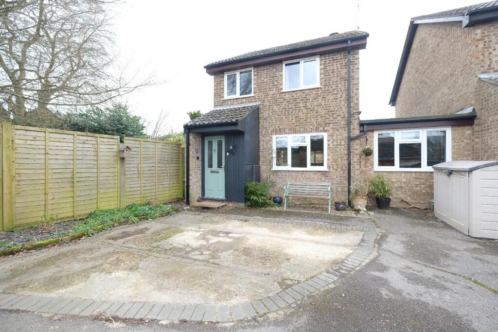 Main image of property: St. Johns Drive, Marchwood, Southampton, Hampshire, SO40 4XF