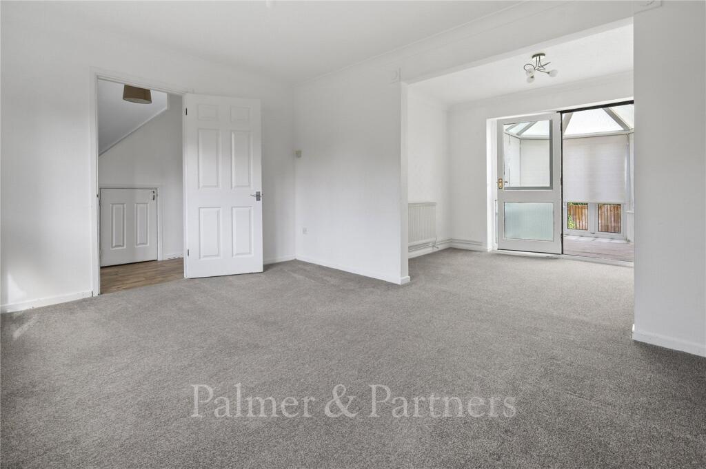 House in Manningtree, Lawford - View 2