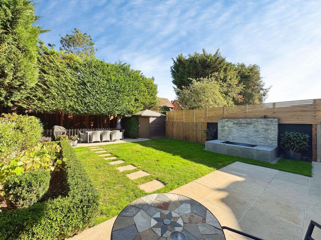House in Harrow - View 5