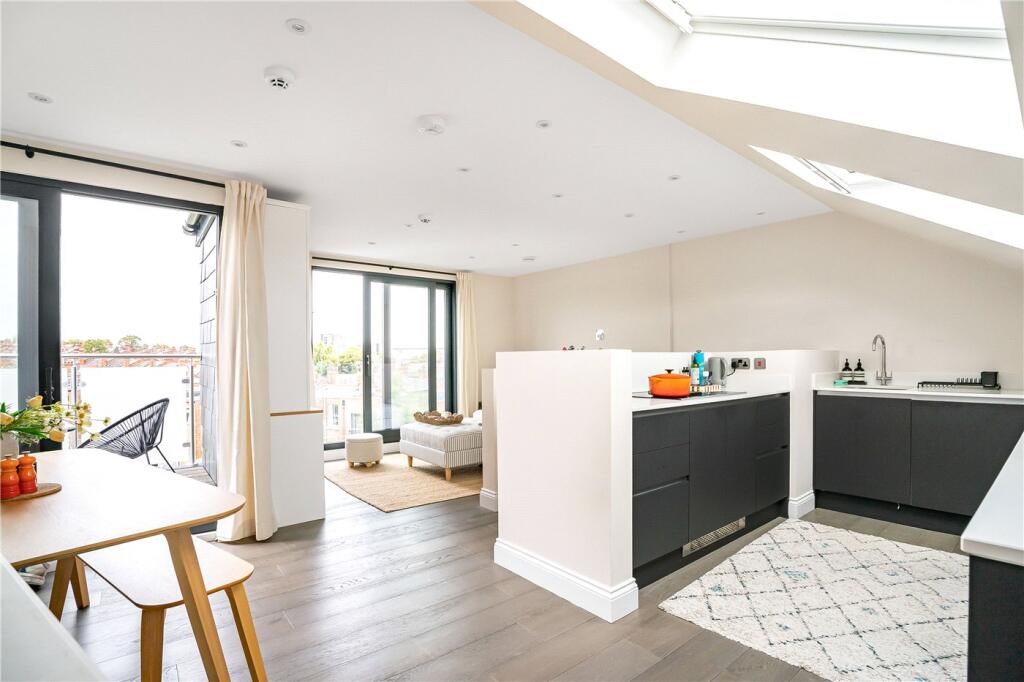 Apartment in London, Ferme Park, Hornsey - View 2