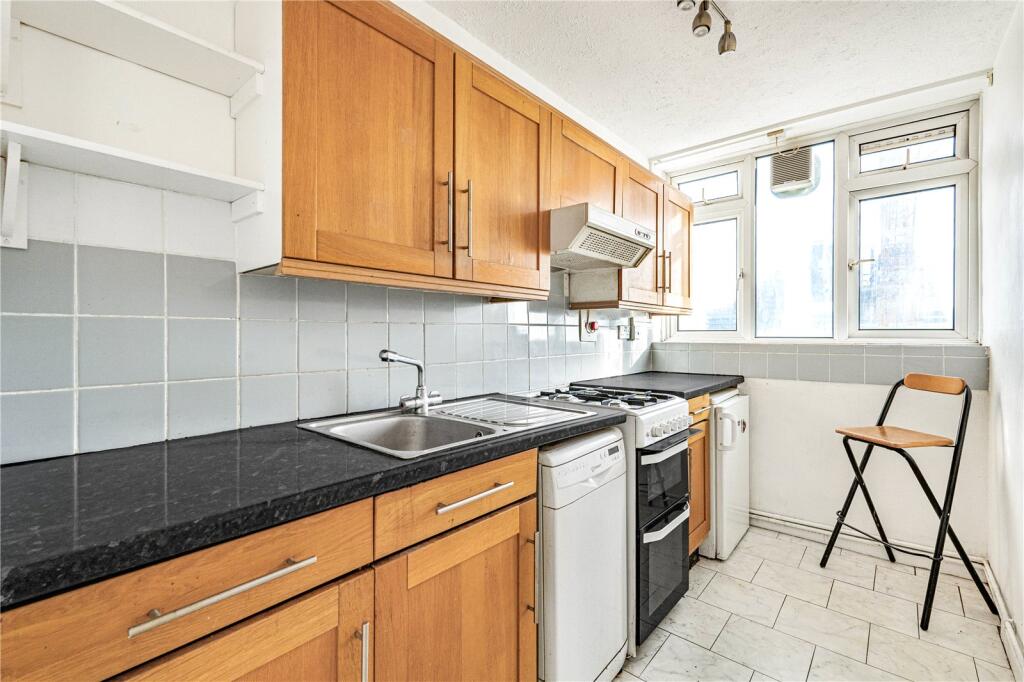 Felsham Road, London, SW15 photo 2