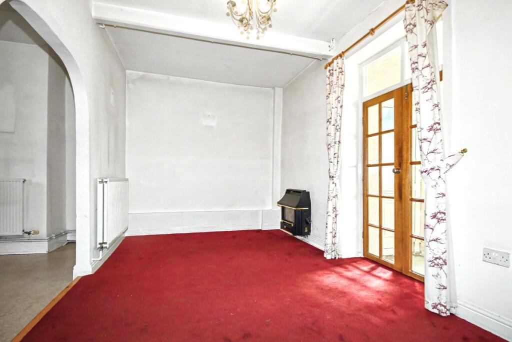 House in Kirklees, Northorpe, Dewsbury Moor - View 4