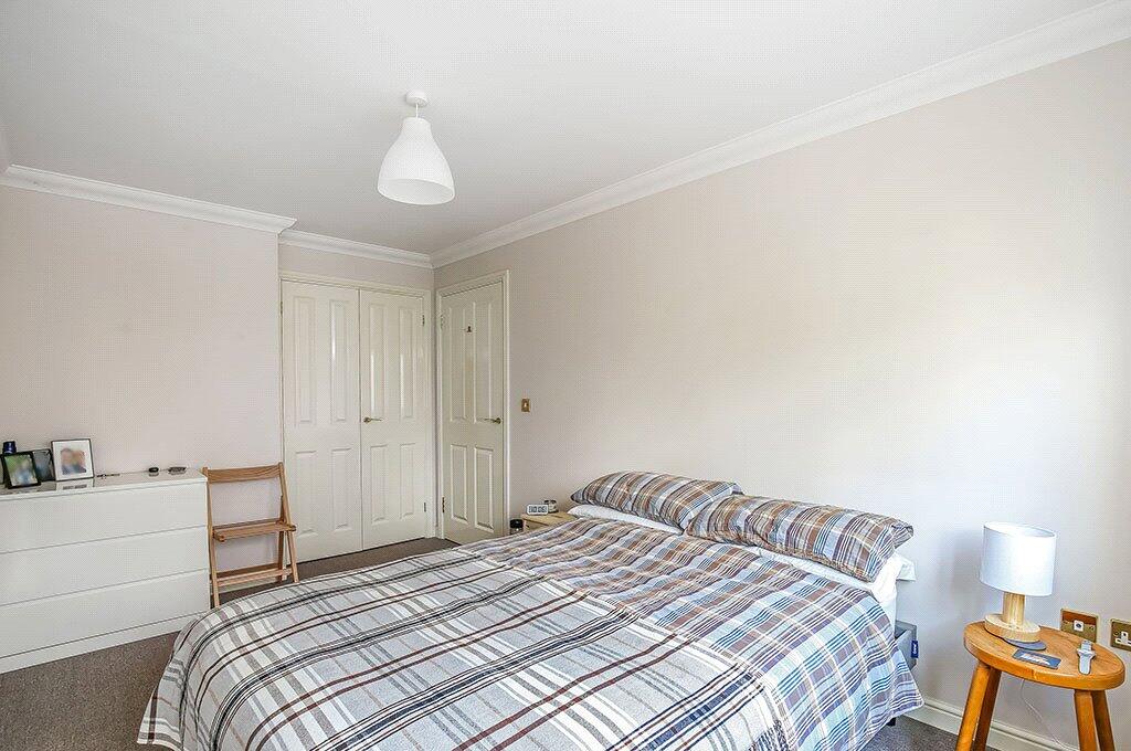 Apartment in Winchester, Hampshire - View 5