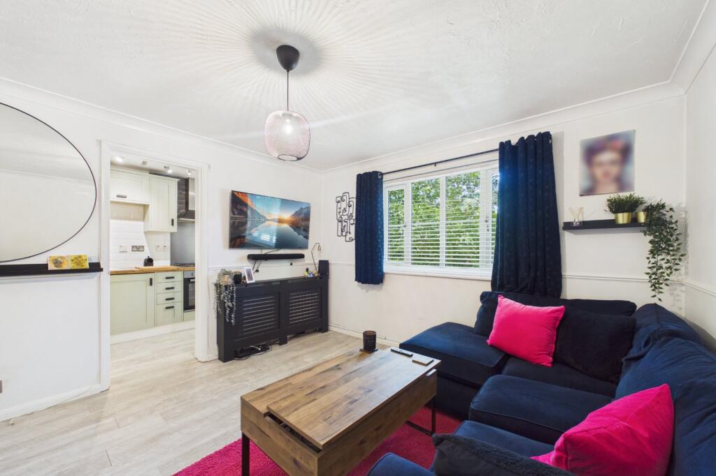 Apartment in Winkfield, Martin's Heron - View 2