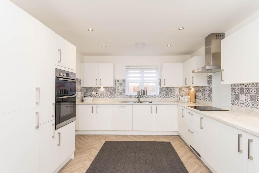 Hill Street, Wingerworth, S42 photo 2