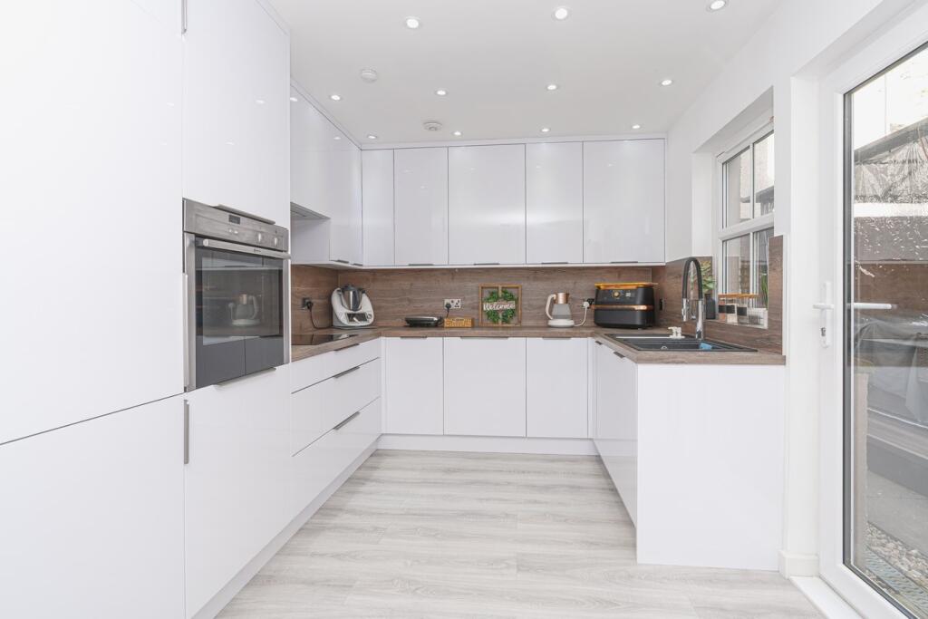 Main image of property: Fountain Place, Cowdenbeath, KY4