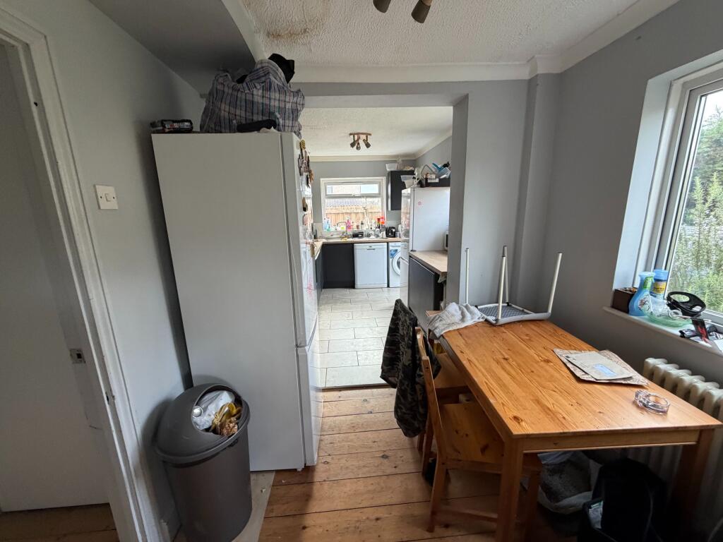 6 bedroom terraced house for rent