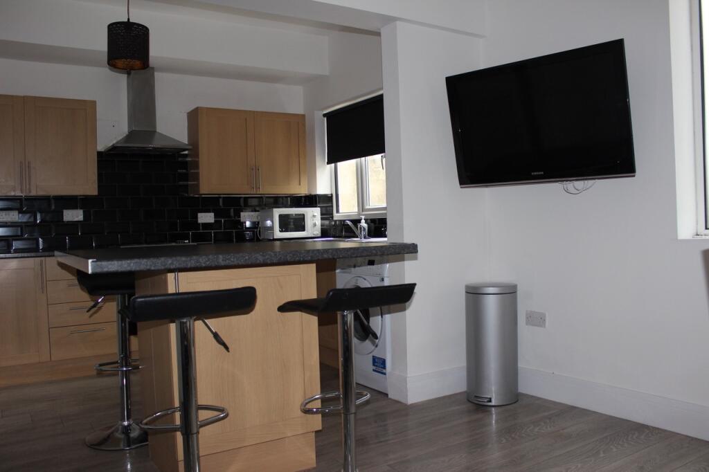 Main image of property: Beeston Road, Dunkirk, East Midlands, NG7