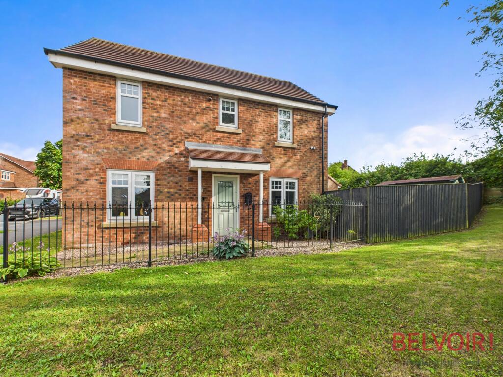 4-bed detached on Nightingale Grove, South Normanton, DE55, £315,000