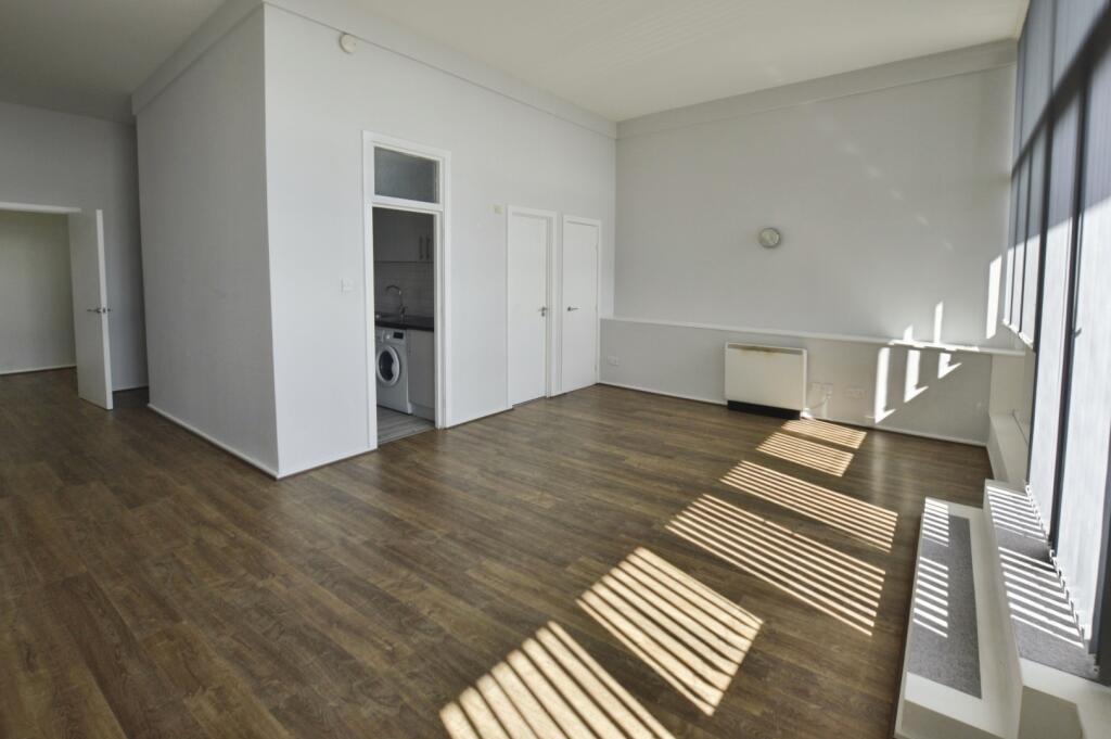 House in London - View 4