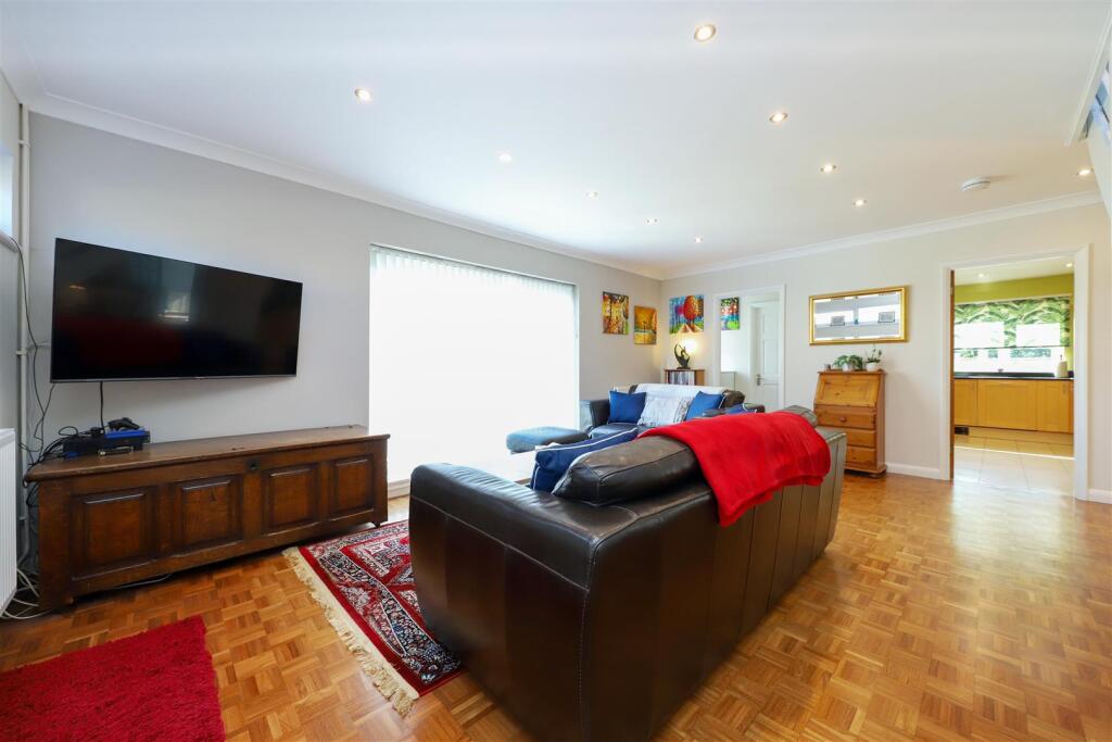 Roker Park Avenue, Ickenham - View 2