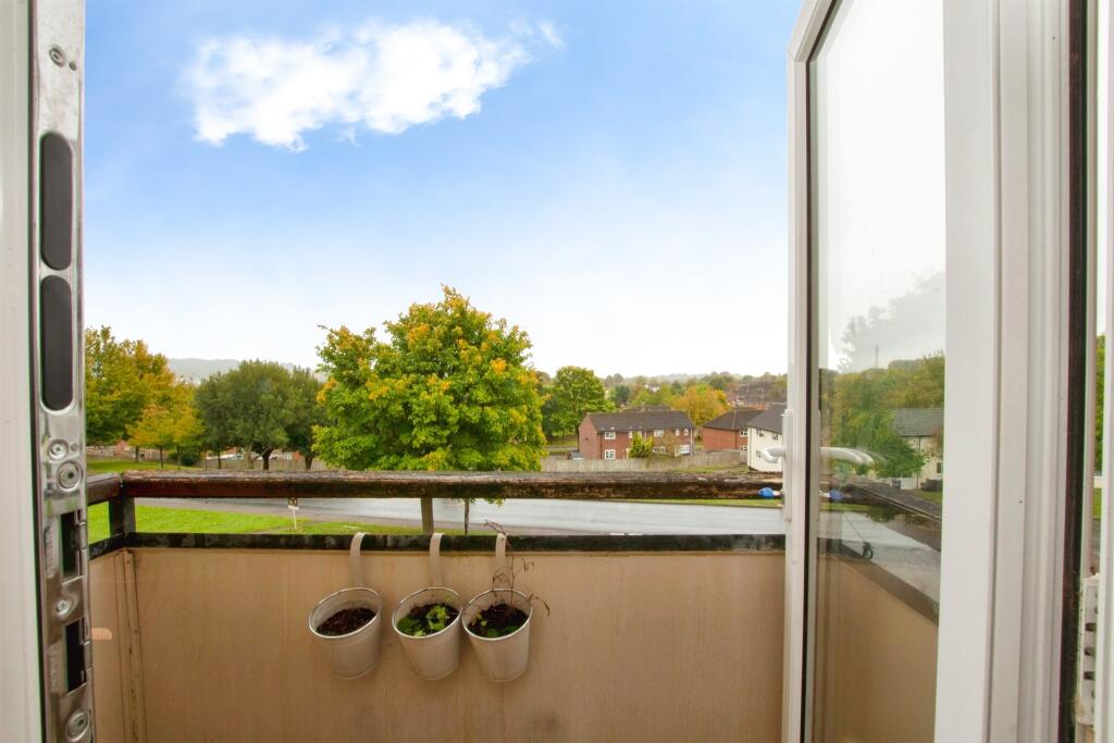 Apartment in Salisbury - View 5