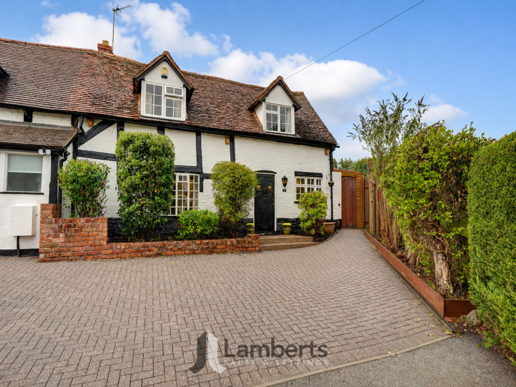 Main image of property: Redditch Road, Studley, B80