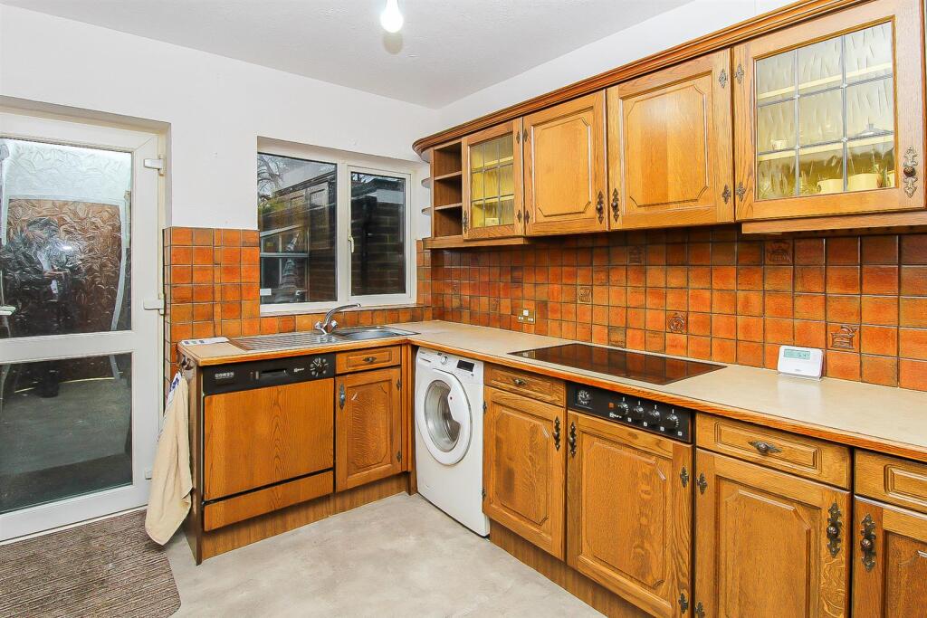 Lacey Street, Horbury, Wakefield photo 2