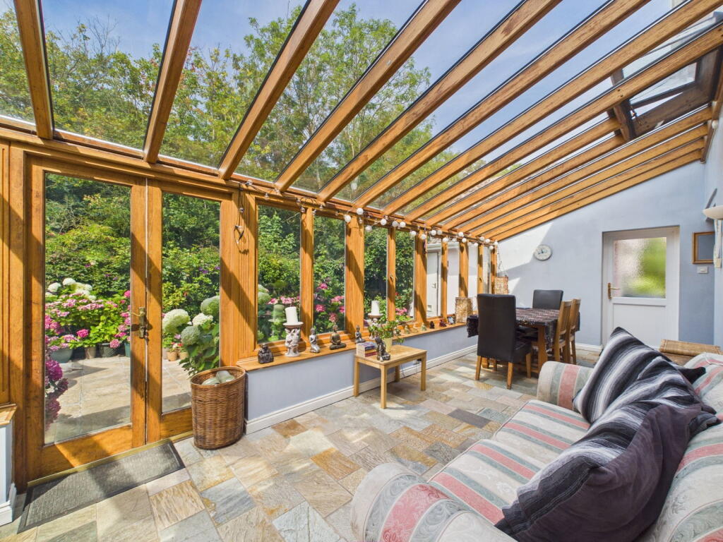House in East Suffolk, Framlingham - View 3