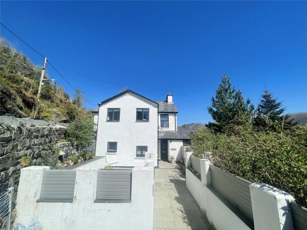Main image of property: Tanygrisiau, Blaenau Ffestiniog, Gwynedd, LL41
