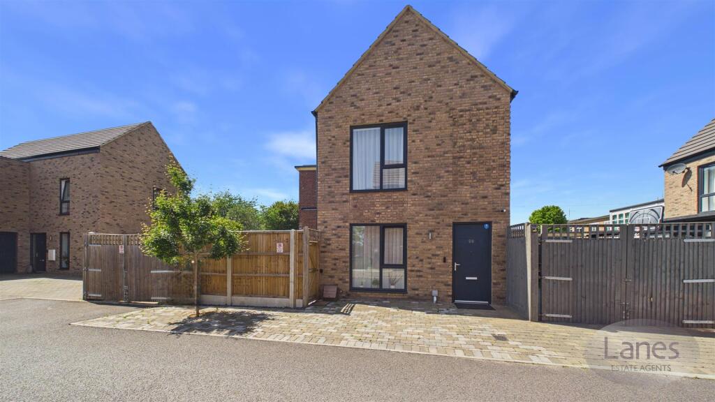 Main image of property: Beadman Road, Cheshunt, Waltham Cross