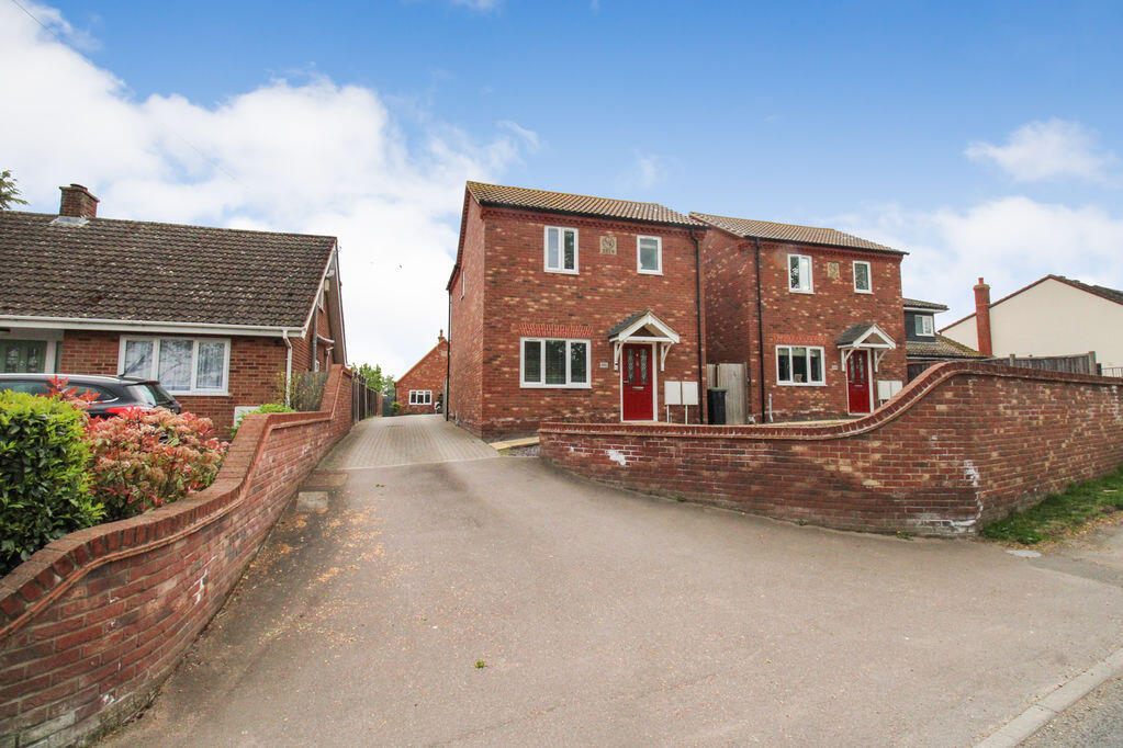 Main image of property: Bedford Road, Moggerhanger MK44