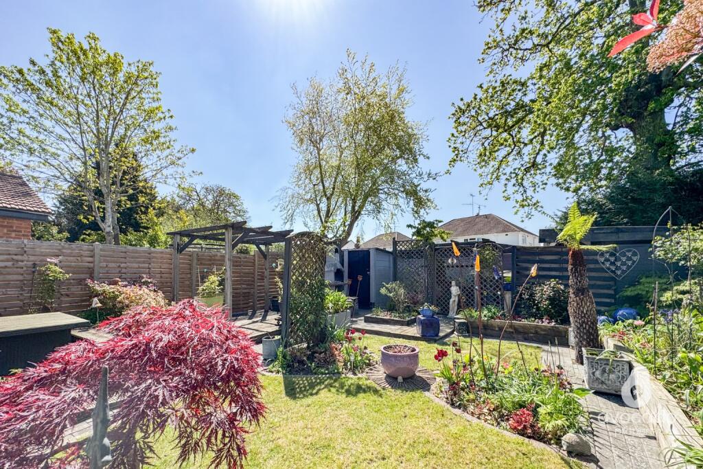 Finch Road, Earley, RG6 - View 4