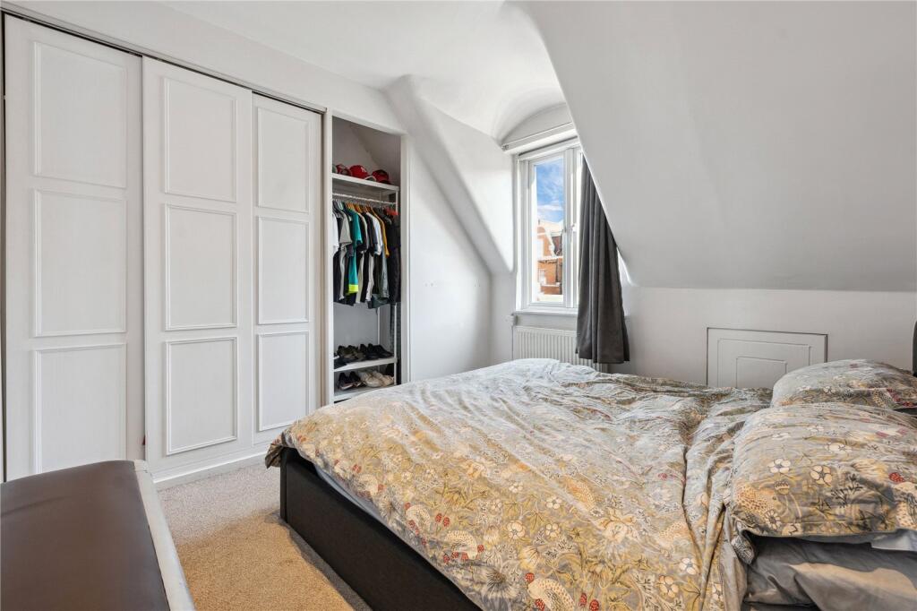 Apartment in London, Kensington - View 5