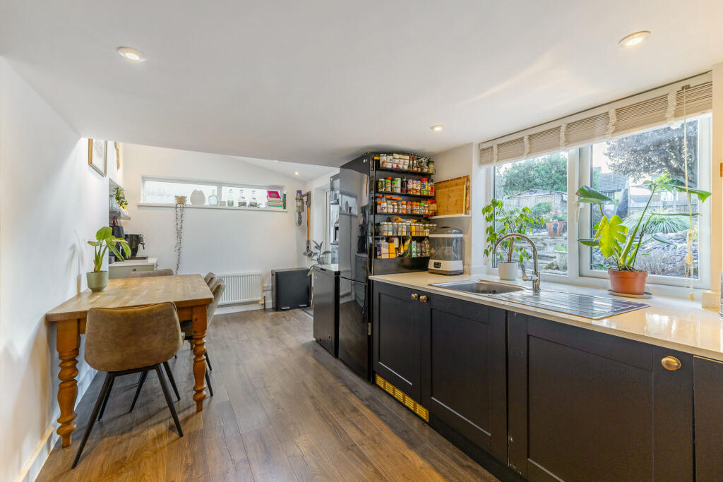 House in Tandridge, Godstone - View 3