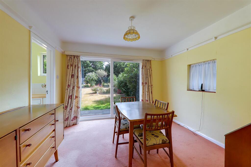 Offington Drive, Worthing photo 5