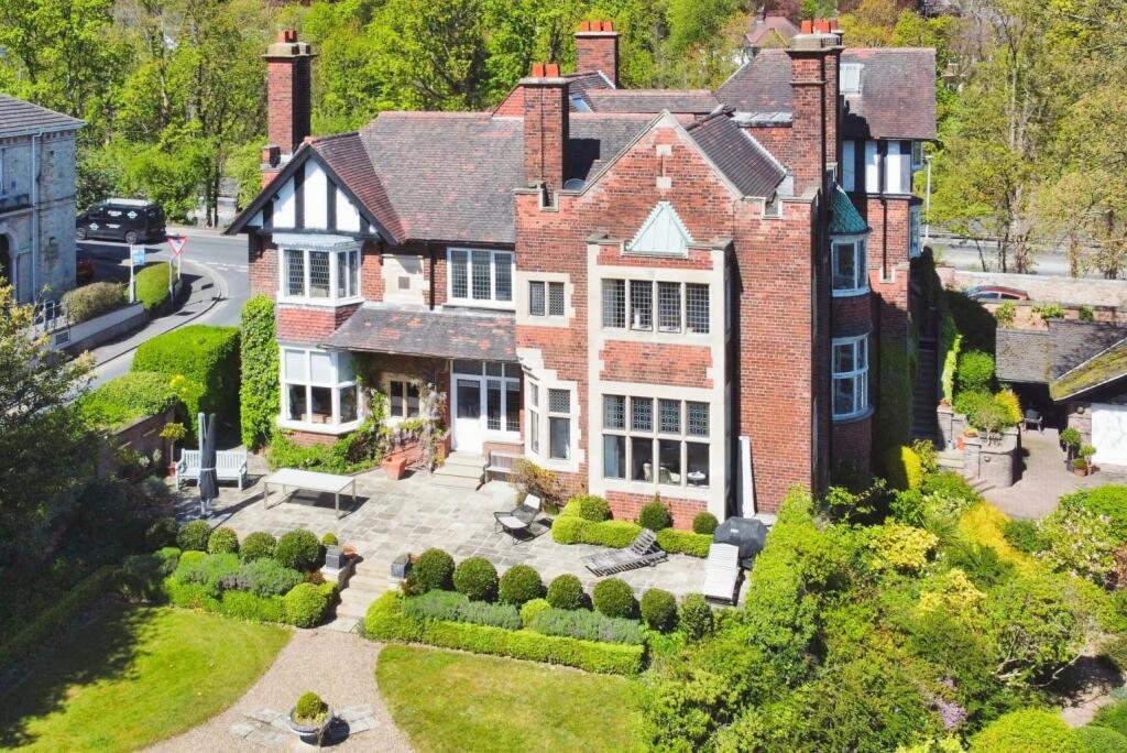 Main image of property: Redcliff Road, Hessle, East Riding of Yorkshire, HU13 0HA
