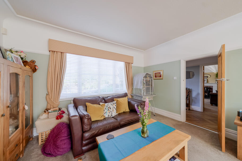 House in Wirral, Liverpool City Region - View 3