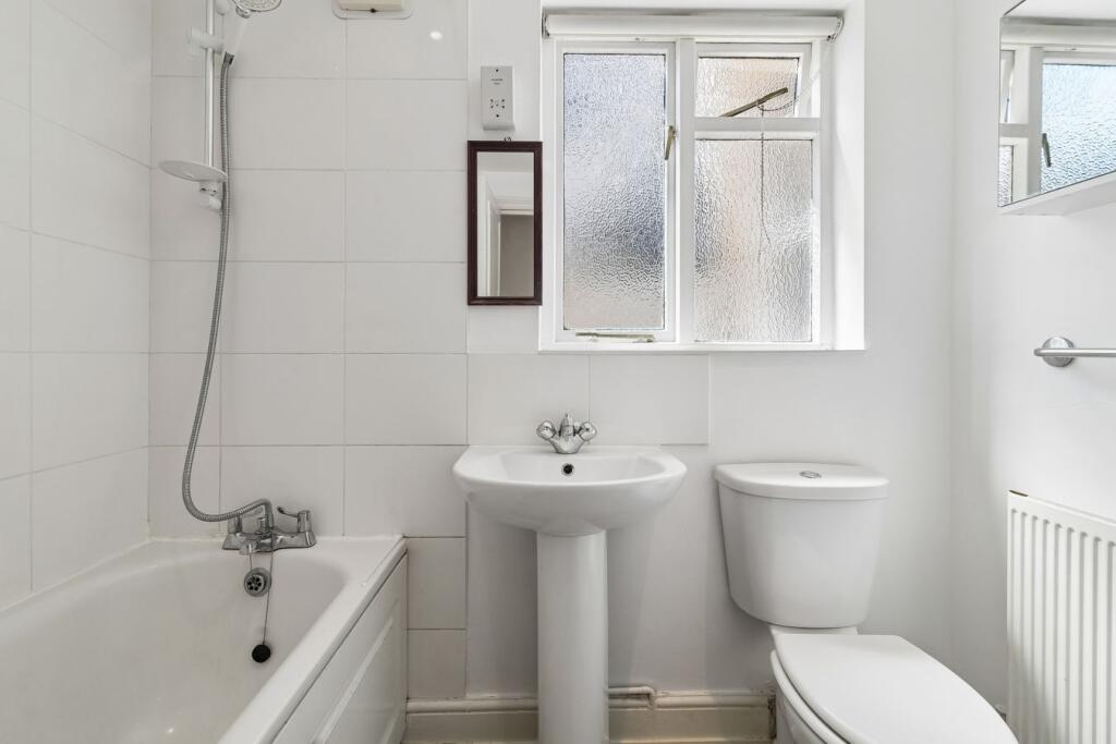 Apartment in London - More