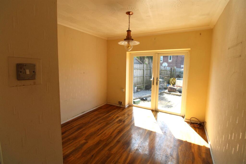 House in Cardiff, Pencoed - View 3