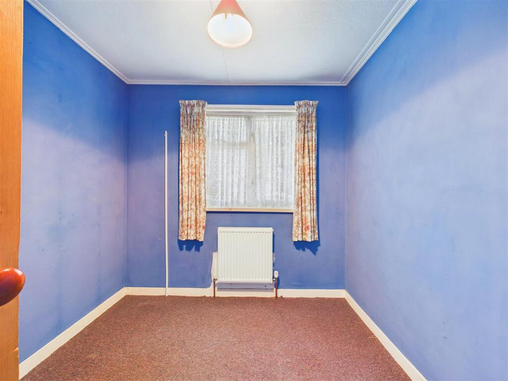 House in Hull - More