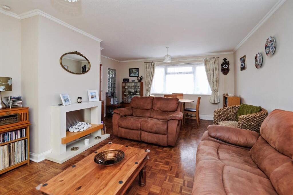 Caroline Close, Whitstable photo 4